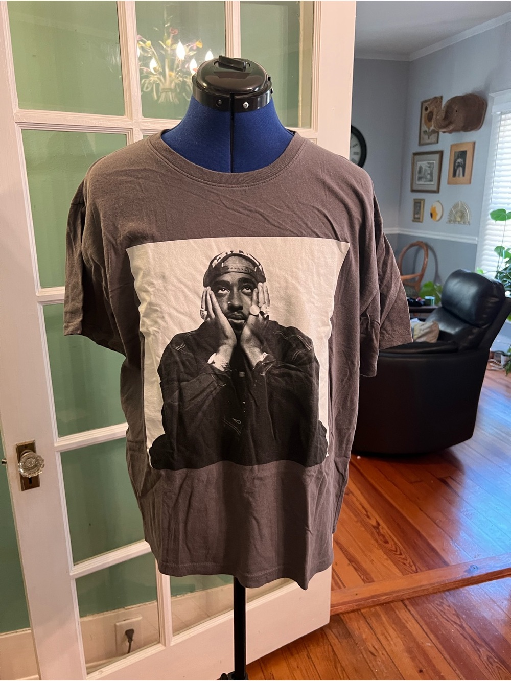 Tupac Men's Short-Sleeve Graphic Tee in Charcoal Gray